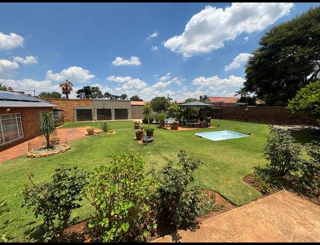 2 BEDROOM HOUSE FOR SALE IN FLORIDA